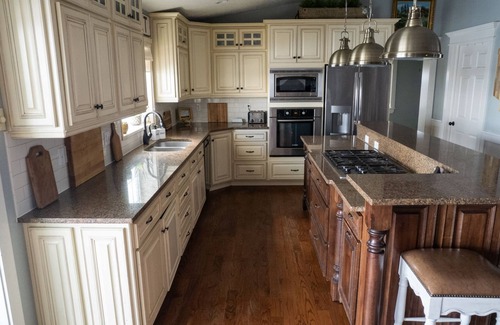 Orem House | Family Gathering Place with Views, Firepit, Pickleball Court, & Trampoline