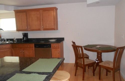 Sheridan House | Family gathering placenNo petsn