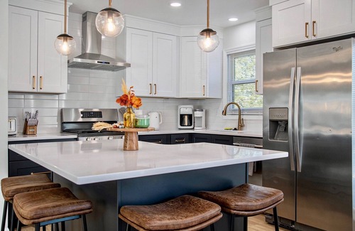 West Omaha House | Family Gem with swimming pool andnArcade game.