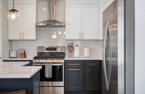 West Omaha House | Family Gem with swimming pool andnArcade game.