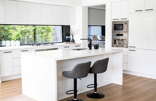 Wallington House | Family Getaway with Siete Coramba in Ocean Grove