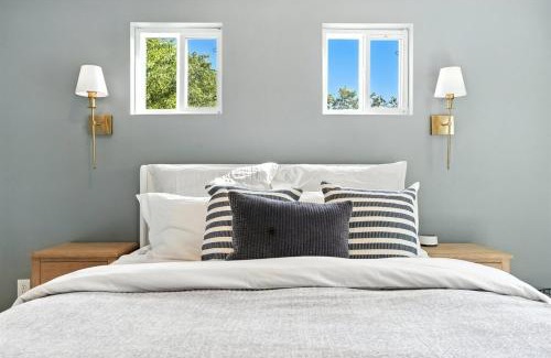 Montopolis House | Family & Group-Friendly Luxe Home Near ACL, Football Games & F1