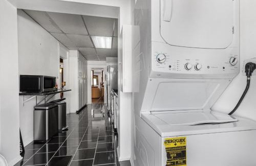 Park View House | Family & Group Trips to DC - 4-BR Close to METRO