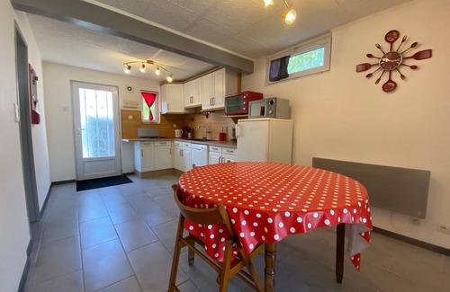 Saint-Brevin-l'Ocean House | Family Home with Terrace, BBQ & Close to Beach - Sleeps 6