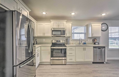 Little Rock Cottage | Family Home ~ 5 Mi to Downtown Little Rock!