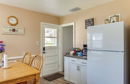 Waterloo Cottage | Family Home By Theme Park & Waterloo Arts District