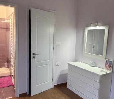 Aigio House | Family home