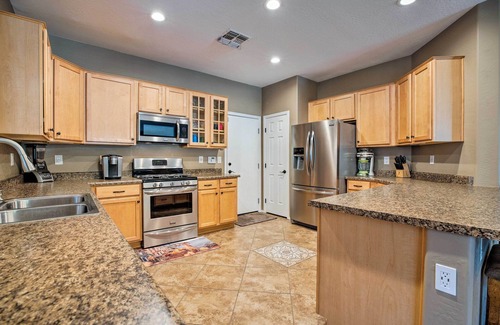 Palm Valley House | Family Home w/Pool, BBQ & Fire Pit in Goodyear