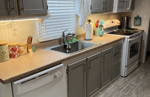 Port O Connor House | FAMILY HOME WITH COOKING, COVERED RECREATION AND CONVENIENT TO BAY.