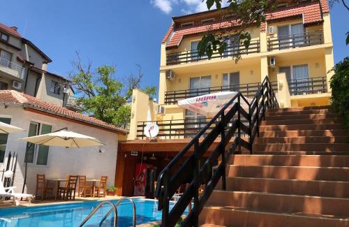 Kranevo Hotel | Family Hotel Central