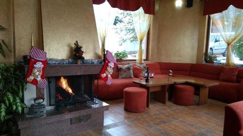 Bankya Hotel | Family Hotel Emaly 1
