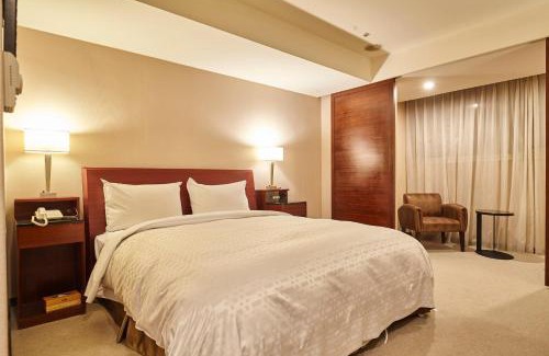 Zhonghe Hotel | Family Hotel Taipei