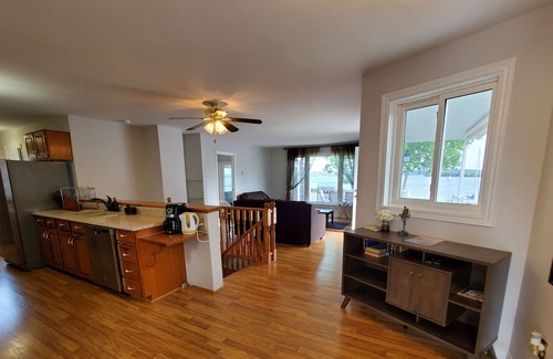 Deseronto House | Family House