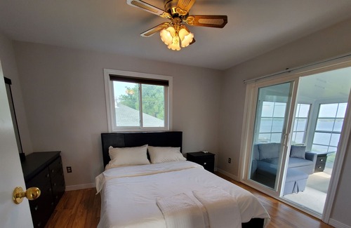 Deseronto House | Family House