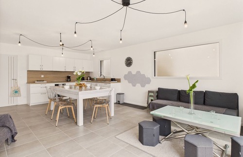 Frehel Ski Chalet | Family house for 10 in Fréhel with garden