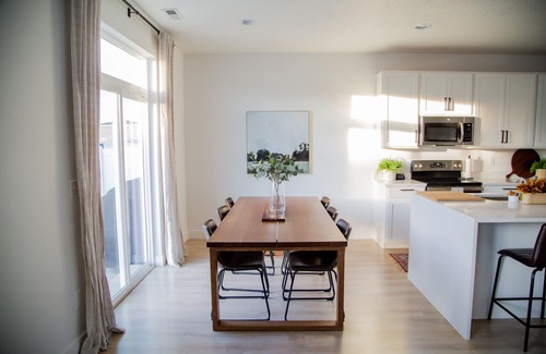 American Fork House | Family, kids, pet friendly back yard haven