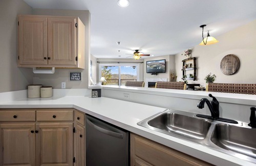Kaiser Condo | Family Lakefront Oasis – Picture Perfect Retreat!
