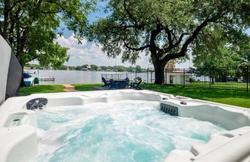 Granite Shoals House | Family Lakefront Retreat