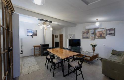 Ruzic House | Family Little Paradise