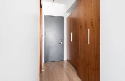 Old Montreal Apartment | Family Loft right on Notre-Dame Street