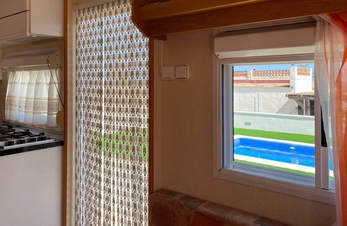 Alcanar House | Family mobile home with private pool, terrace and barbecue. "CAL DENVER"