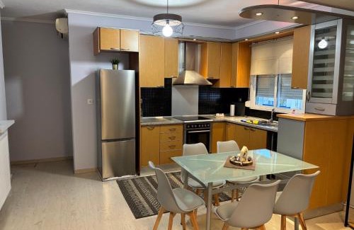 Sykies Apartment | Family Nest Apartment SKG