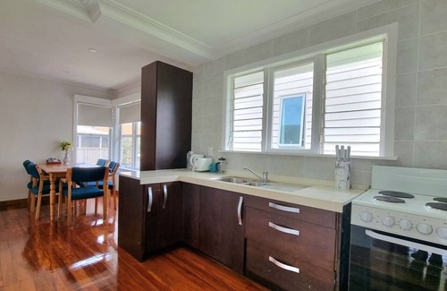 Hillsborough House | Family Gem in Hillsborough with Free Parking