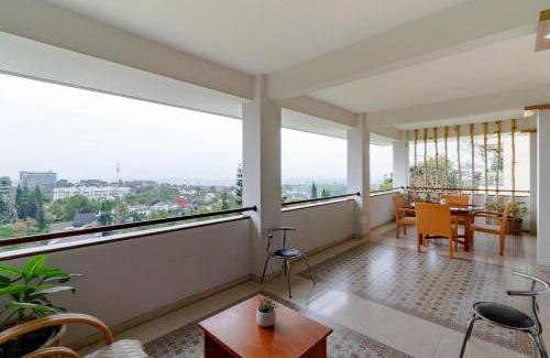 Bandung House | Family Only Amazing City View Villa - De Reiz Firen Syariah