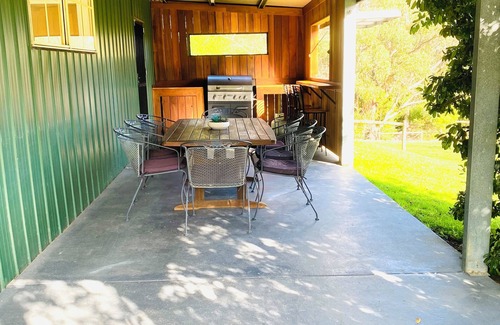 Chum Creek Cabin | Family or group accommodation in farm setting.