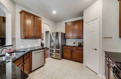 Keller House | Family Own/Opp 4/4 Quiet Street Keller ISD