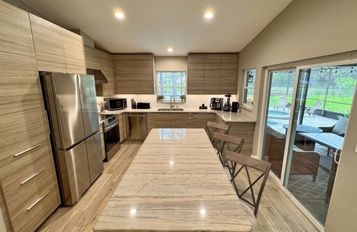 Ozona House | Family Paradise: Salt Pool, Hot Tub & Nature Views!