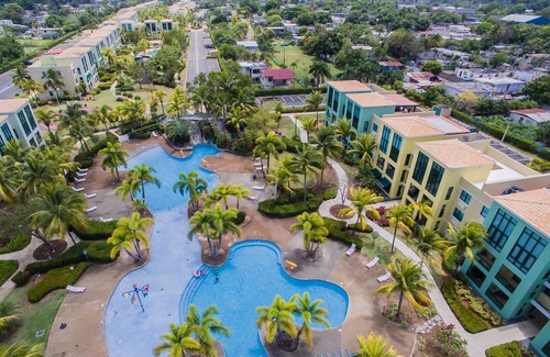 Las Carreras Apartment | Family Penthouse Rain Forest Views & Beach Access