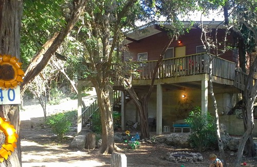 Concan House | 🌻Family-PERFECT for 8, Mountain View, *Next to NEAL's!* & Riverfront Access!
