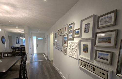 North Glenmore House | Family Pool Home Enjoy Lake, Golf & Vineyards Near Airport and UBCO