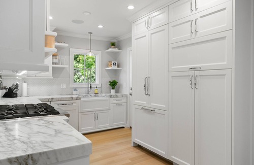 Country Club Estates House | Family Retreat, 3BR each with Ensuite, Lakeside Community