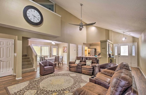 Boerne House | Family Retreat ~ 1 Mi to Hill Country Mile!