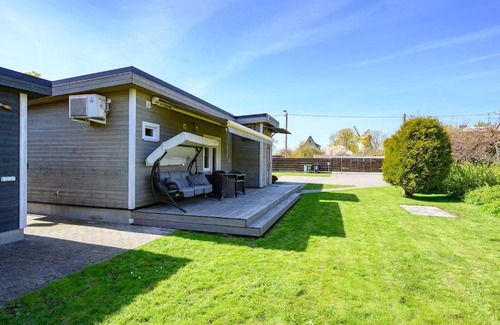 Kuressaare Apartment | Family retreat with a sauna in the centre