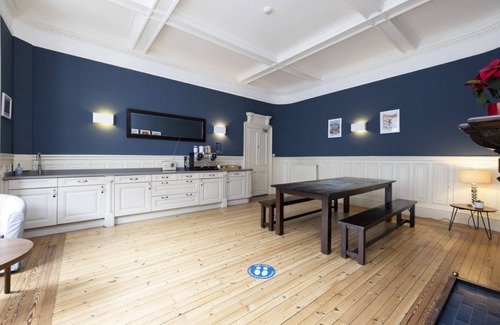 Haymarket Apartment | Family Room at Haymarket