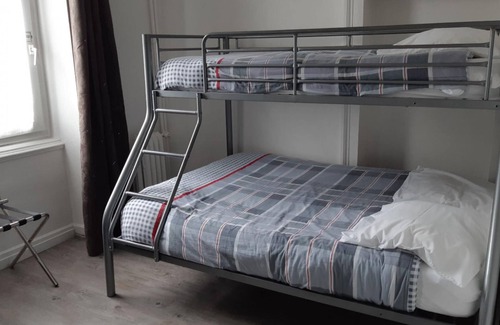 Thiers House | Family room comforts up to 5 people