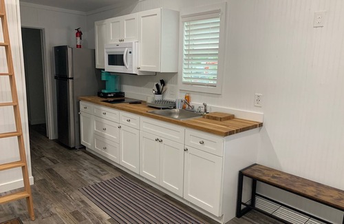 Honey Grove Cabin | Family Size Cabin 604