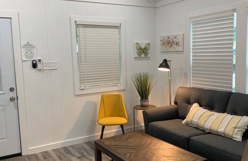 Honey Grove Cabin | Family Size Cabin 604