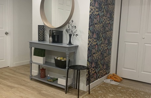 Fort Gary Apartment | Family size cozy basement apartment minutes away from popular attractions