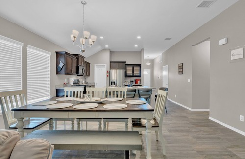 Socorro House | Family size home 5 minutes to I-10, shops, and food places!