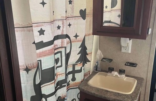 Oak Harbor House | Family-sized 2-bedroom RV just outside of Port Clinton