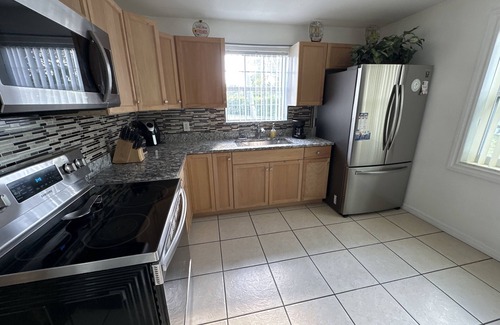 Fort Myers House | Family-sized house with only 5 minutes away from downtown!