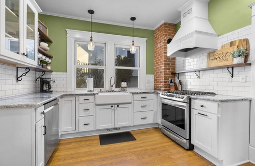 Cedar Rapids House | Family-sized Modern Historic Home Downtown Close to Everything