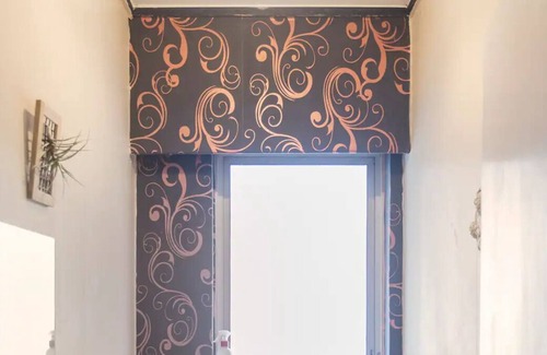 Red Beach House | Family-sized or Romantic getaway - 5 min walk to estuary walkway, main beach!
