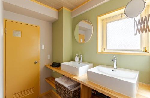 Shikitsuhigashi Apartment | Family Stay Namba - Shinsaibash & Dotonbori 8Pax