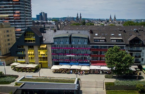 Altstadt House | Family suite with balcony - Hotel Morjan