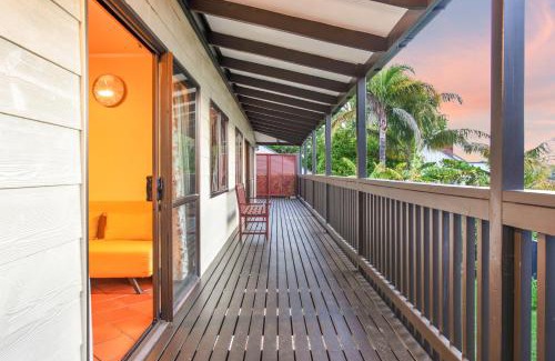 Lynfield House | Family Sunset Retreat with Sea Views